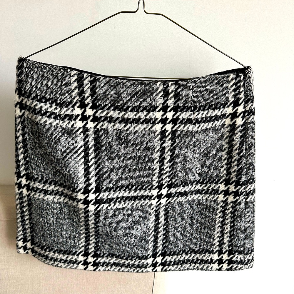 Rachel Zoe Black and White Wool Mini Skirt, US 6, office, winter